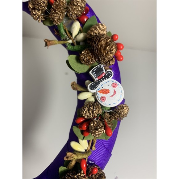 Red Hat Society Handmade One of a Kind Christmas Wreath 10"x 10" - Picture 4 of 10